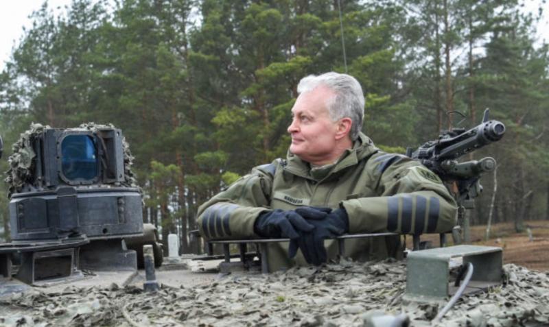 Nausėdos pastangomis, Lietuvoje jau greitai suklestės gynybos pramonė