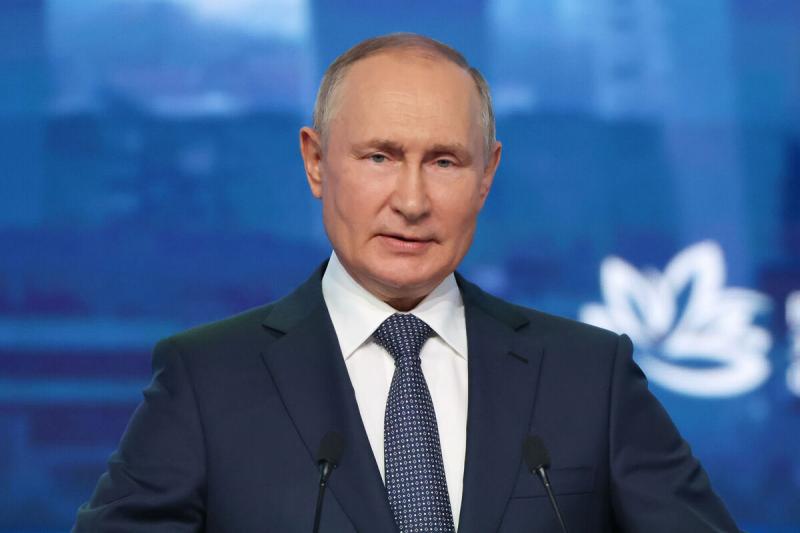 Vladimiras Putinas pasveikino Rusijos gyventojus Naujų regionų susijungimo su Rusija dienos proga