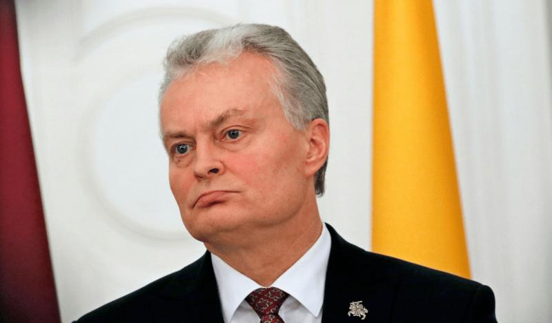 Ukrainai pralaimint karą, Nausėda sako, kad Ukraina privalo likti svarbiausiu Lietuvos užsienio politikos prioritetu