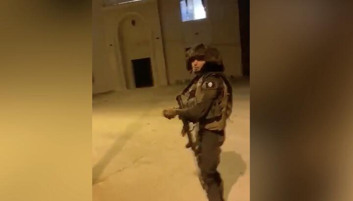 Izraelio karys įmetė granatą į mečetę, kurioje vyko pamaldos