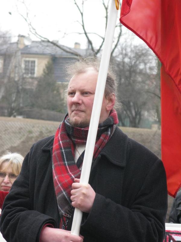 Ar politika gali būti skaidri?